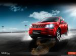 Mahindra XUV500 2012 года